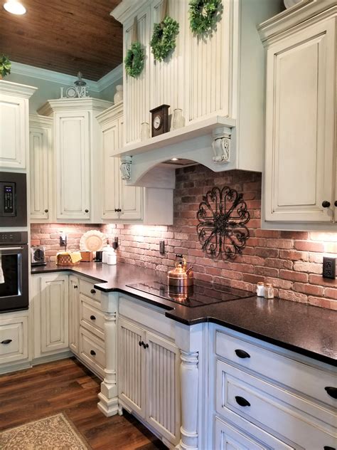 white cabinet farmhouse kitchen backsplash